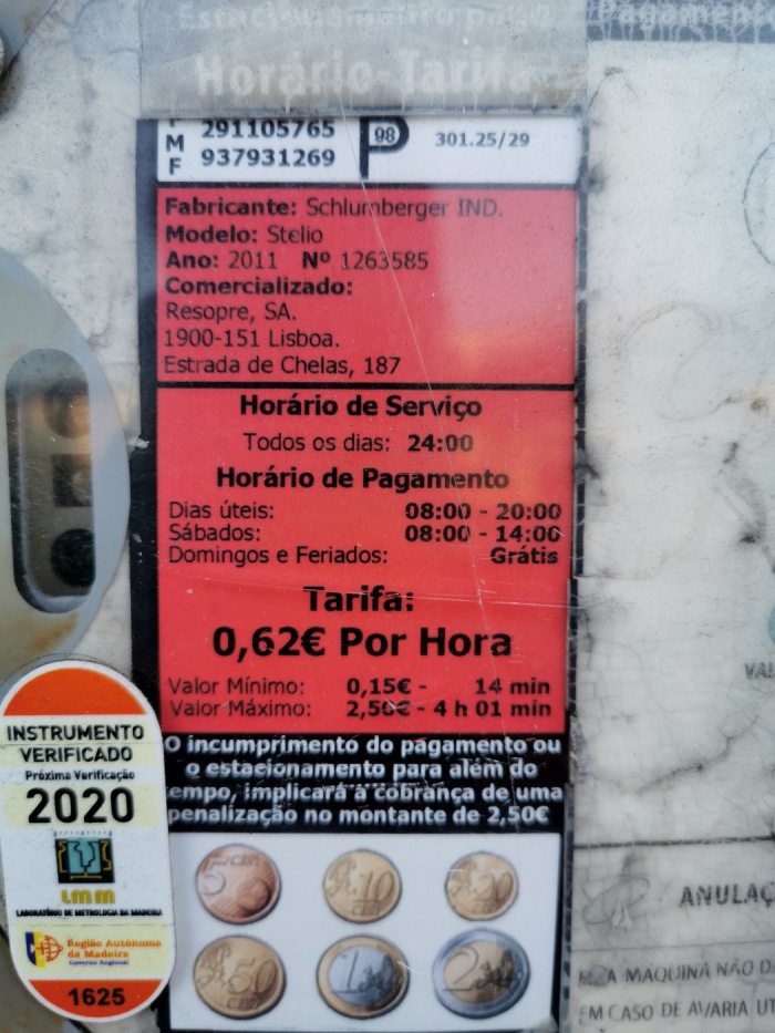 Typowy parkometr na Maderze